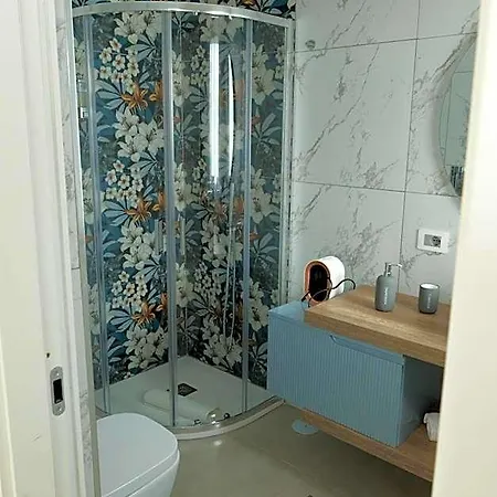 Hotel Lucia 4*